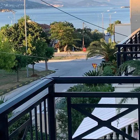 Πανσιόν Ava Summer House