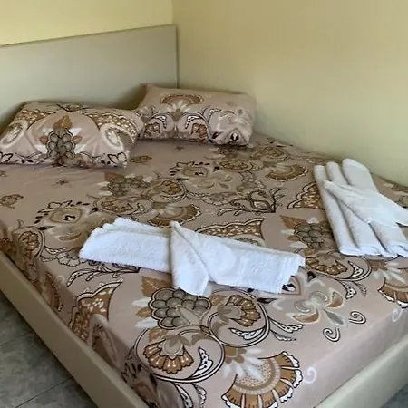 Πανσιόν Ava Summer House