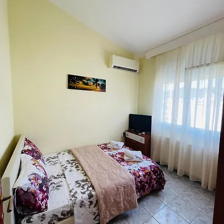Πανσιόν Ava Summer House *