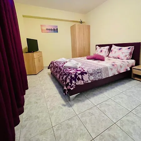 Πανσιόν Ava Summer House *