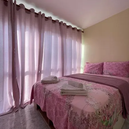 Πανσιόν Ava Summer House